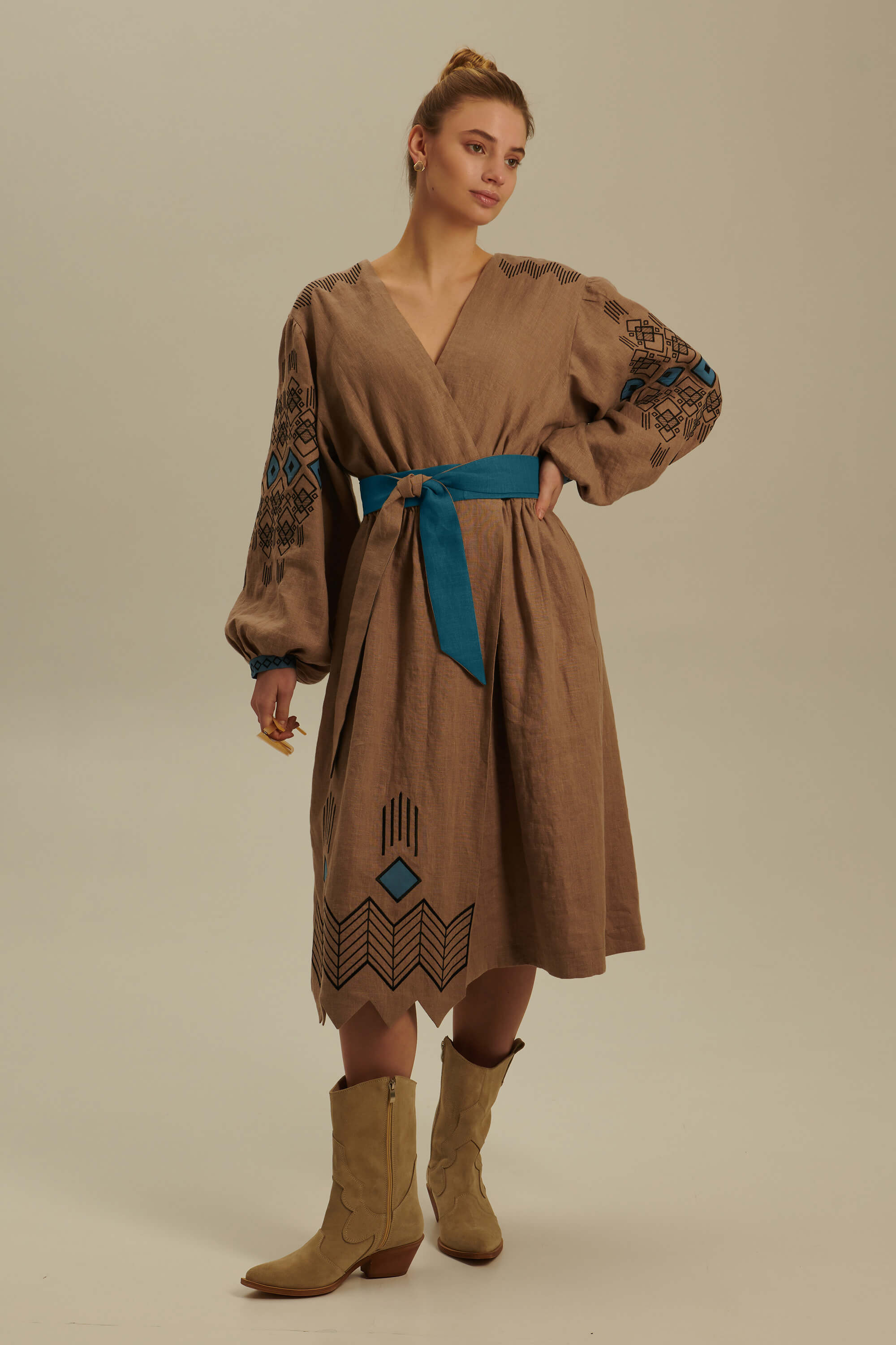 Women's linen embroidered dress Wave 2 | S | 42-44