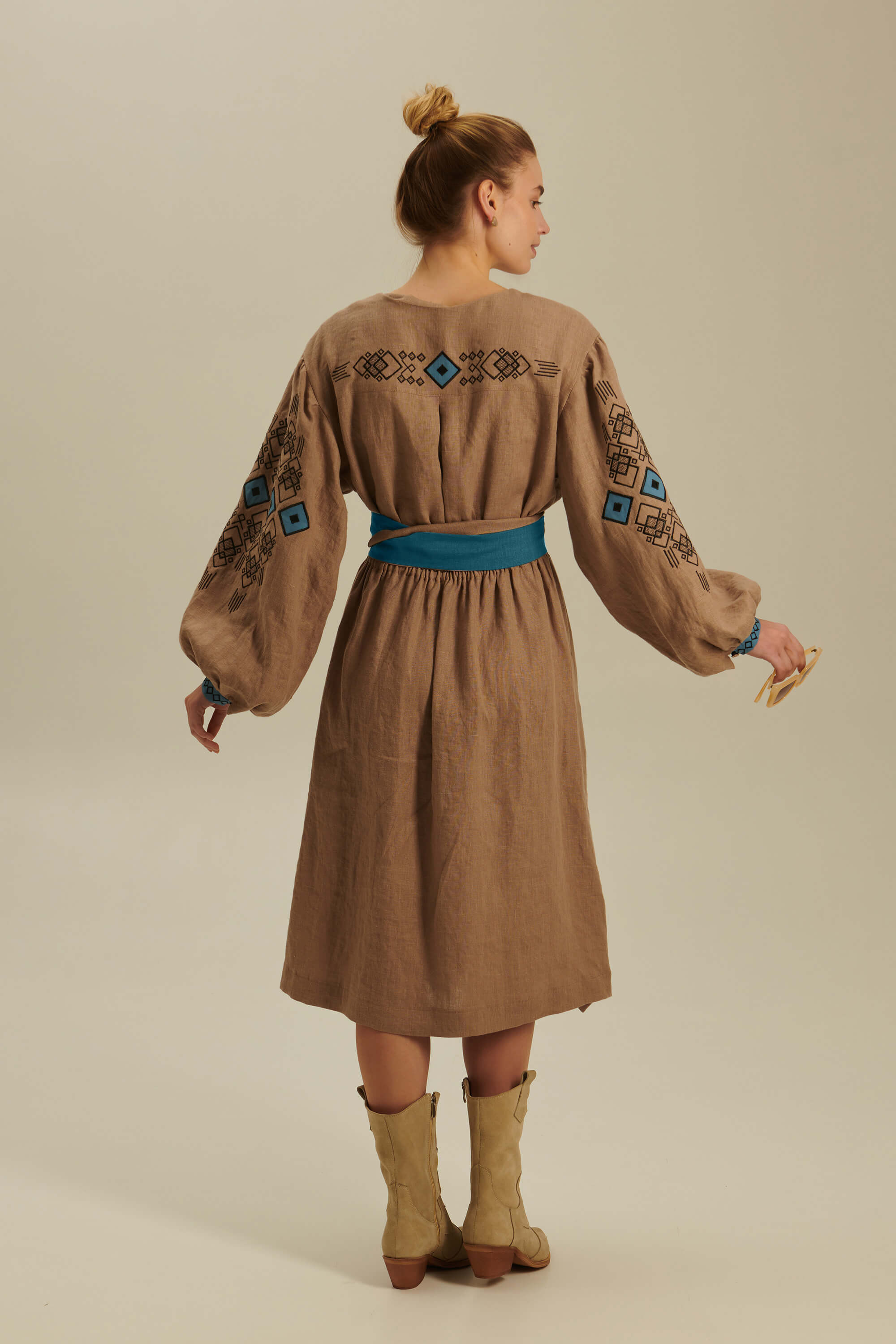 Women's linen embroidered dress Wave 2 | S | 42-44