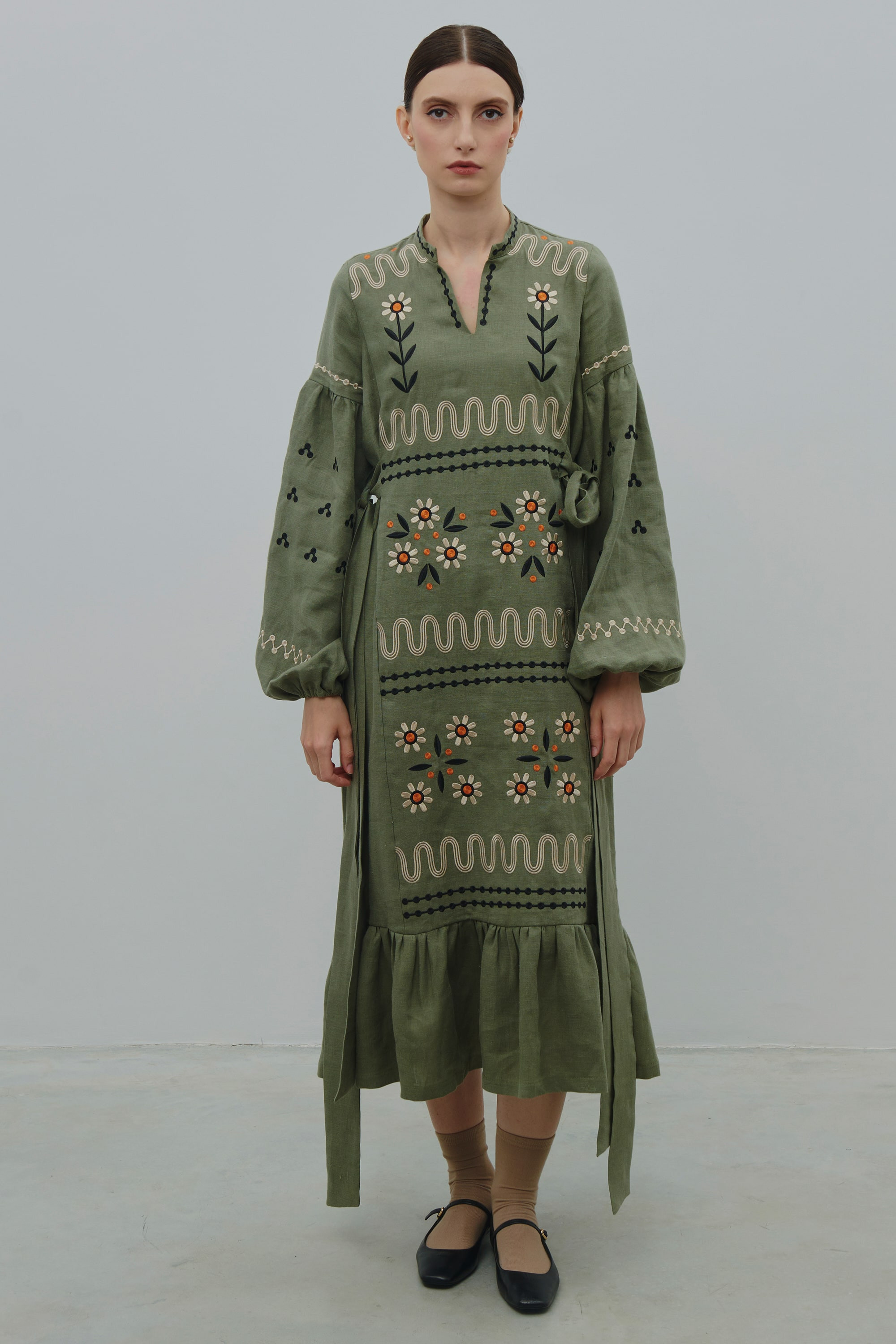 Embroidered linen dress The flowering of Maria Prymachenko's work | S | 42-44