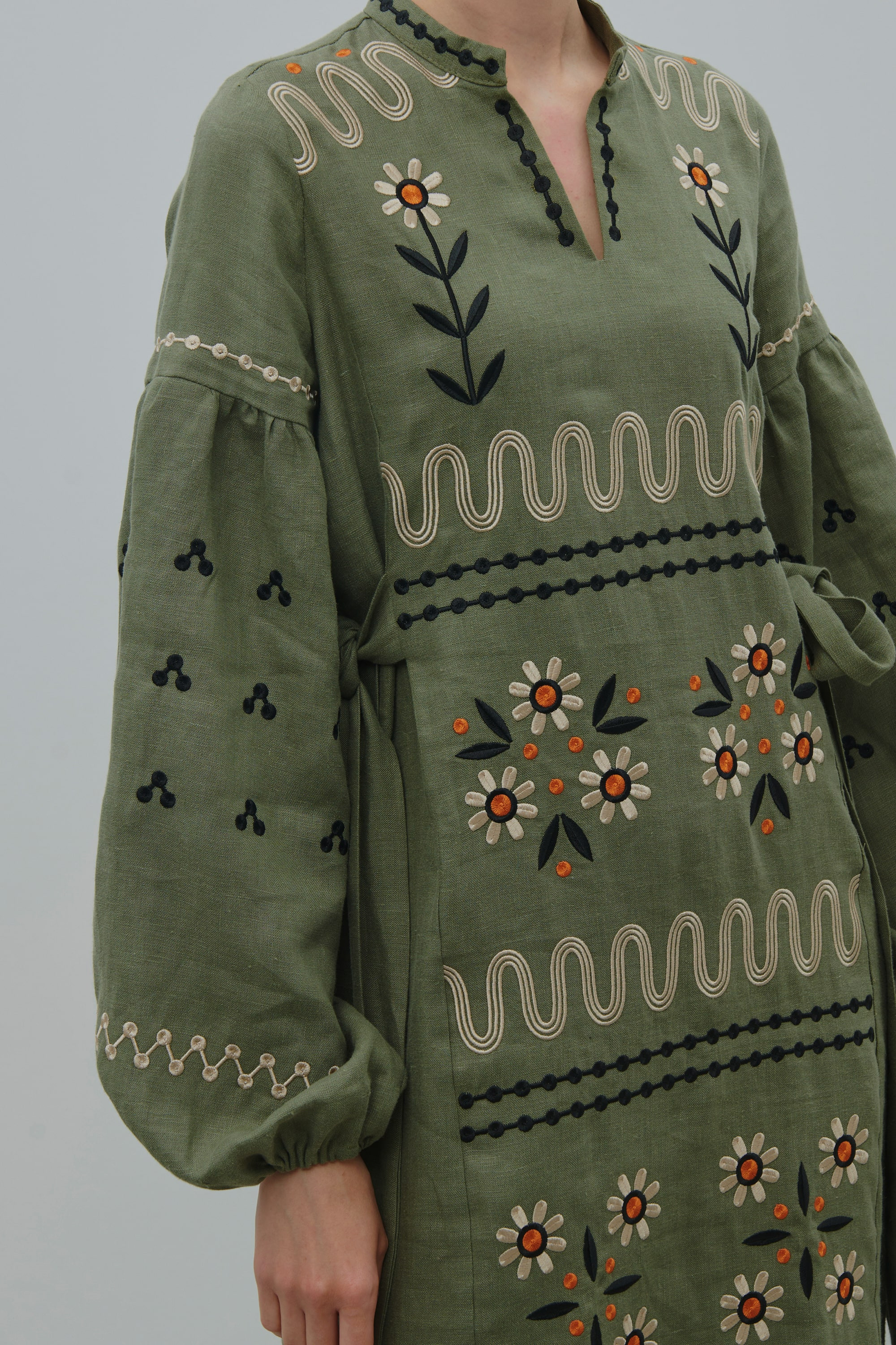 Embroidered linen dress The flowering of Maria Prymachenko's work | S | 42-44