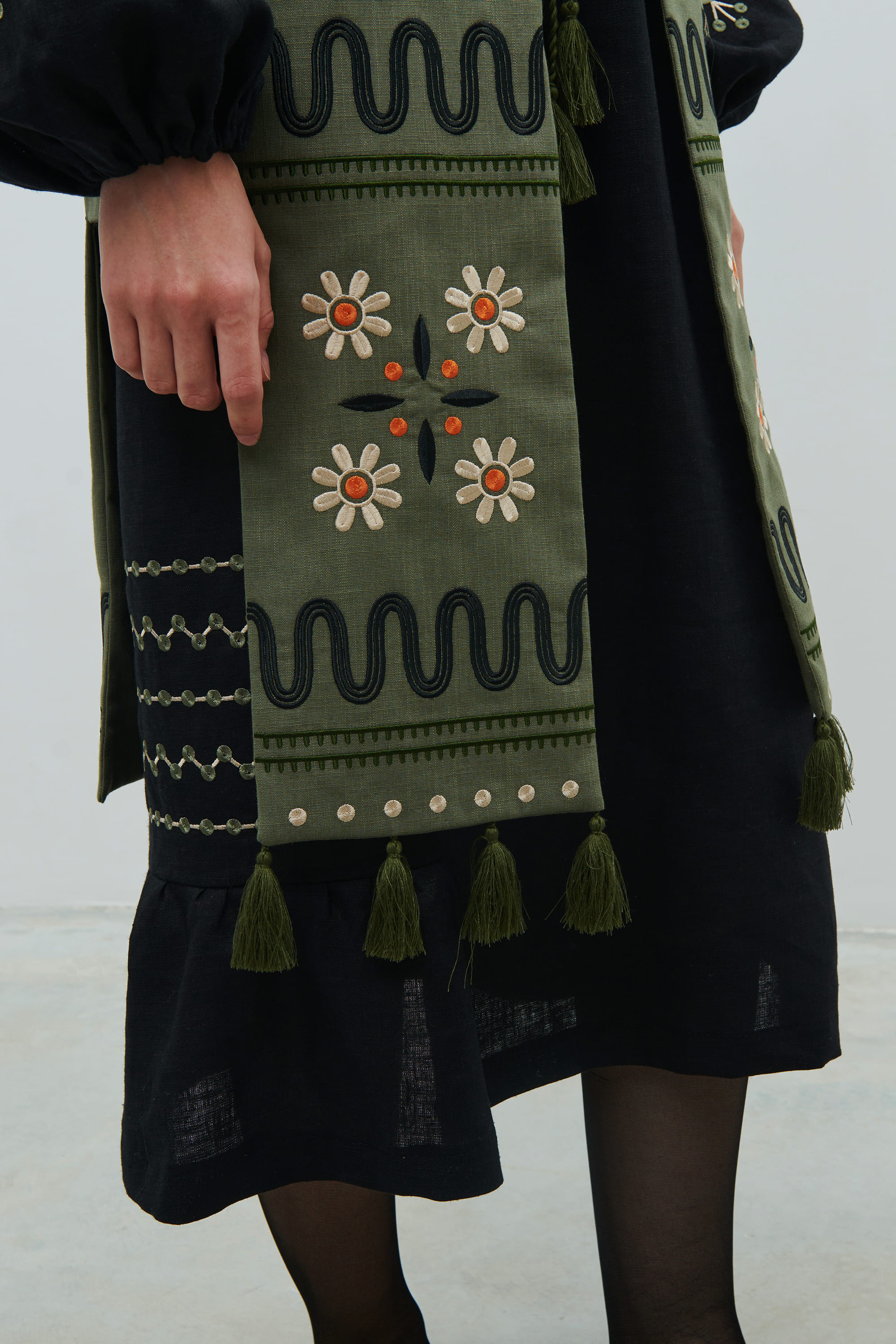 Linen set of dress and vest "Wreath"